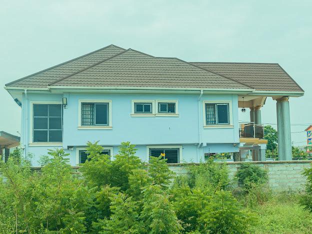 Luxurious 6-Bedroom House for Sale – Tema Community 25 (Close to DPS International School)