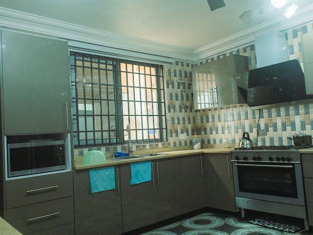 Luxurious 6-Bedroom House for Sale – Tema Community 25 (Close to DPS International School)